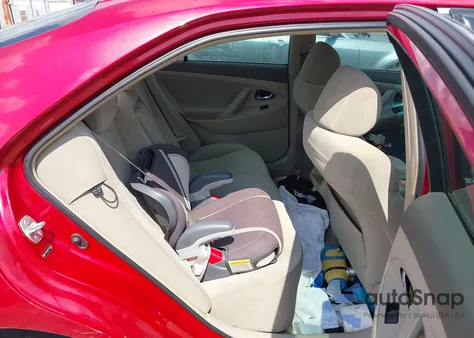 2007 Toyota Camry Le z USA, uszkodzony, nr VIN 4T1BE46K57U060400